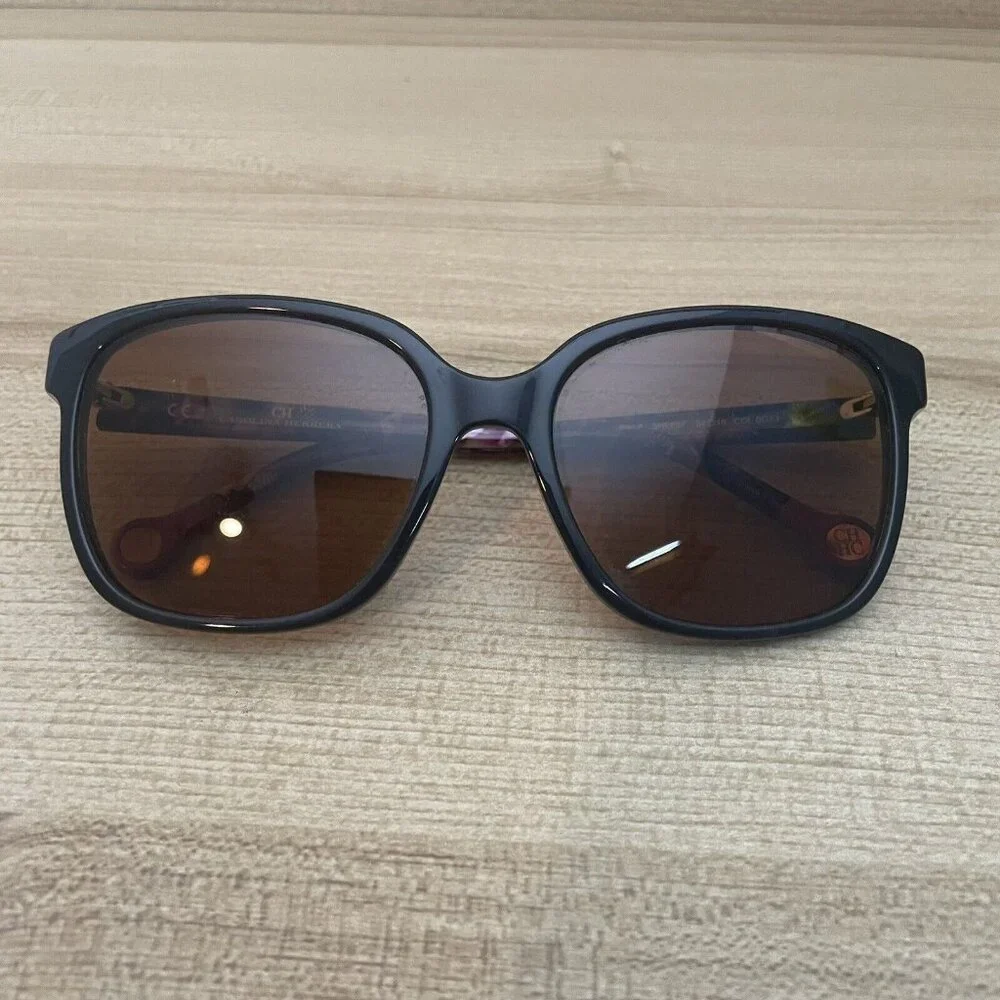 Carolina Herrera Sunglasses SHE‎ 687 0G73 Shiny Brown / Gradient Brown 54 mm